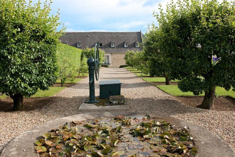 Chateau D'Audrieu Exterior photo